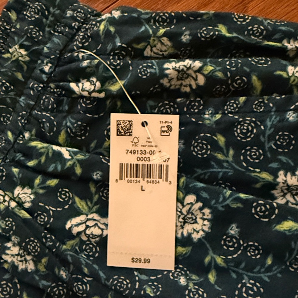 Old Navy flounce shorts - Picture 5 of 9